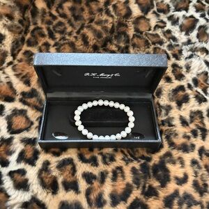 Pearl bracelet